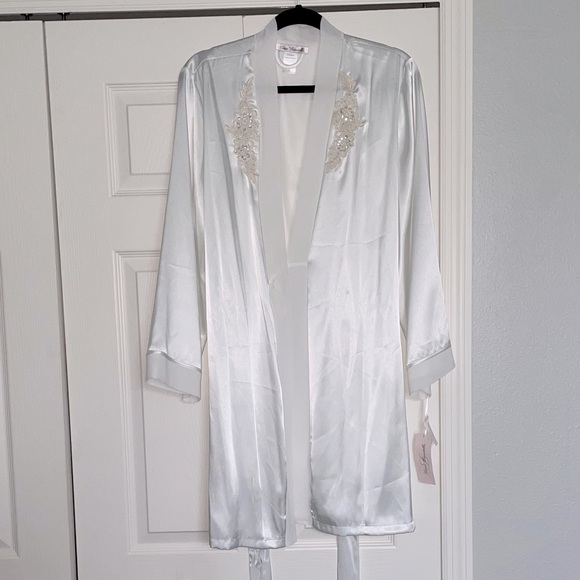 Midnight Short Wrap Robe - Picture 4 of 9